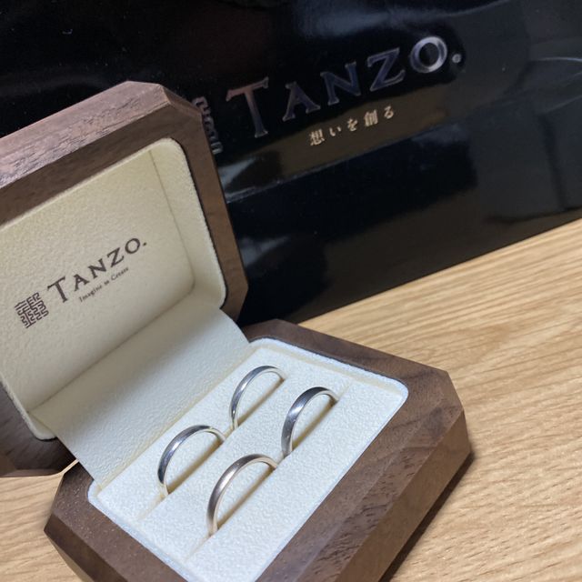 【TANZO.(鍛造指輪)の口コミ】 たくさんのブランドの指輪をネットで探していて、tanzo.さんのデザインに…