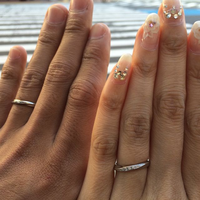 【4℃ BRIDAL(ヨンドシーブライダル)の口コミ】 結婚指輪は毎日つけるものなので、シンプルかつ飽きがこないようなデザイ…