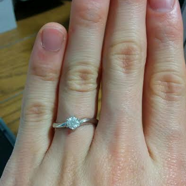 【4℃ BRIDAL(ヨンドシーブライダル)の口コミ】 ペアリングやネックレスなどを４℃で買っており、特に不都合を感じることが…