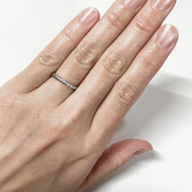 【銀座ダイヤモンドシライシの口コミ】 女性用・男性用ともにデザインがステキだったのが決め手です。スレートラ…