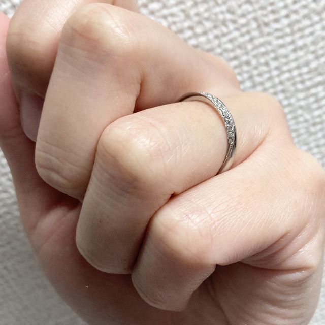 【銀座ダイヤモンドシライシの口コミ】 女性用・男性用ともにデザインがステキだったのが決め手です。スレートラ…