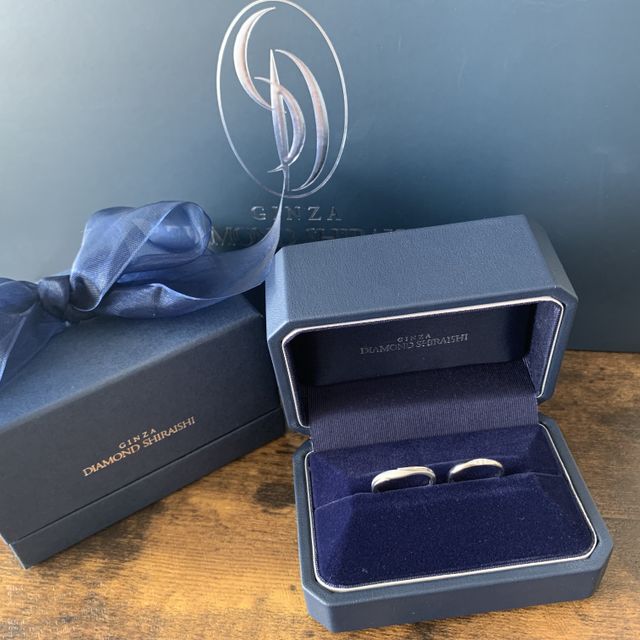 【銀座ダイヤモンドシライシの口コミ】 デザインもシンプルで探していたのですがシンプル且つダイヤモンドが三石…
