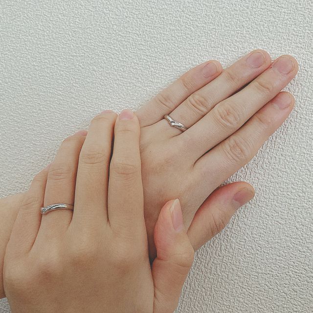 【アイプリモ(I-PRIMO)の口コミ】 ストレートのラインの指輪がいいと思っていましたが、いろんな指輪をつけ…