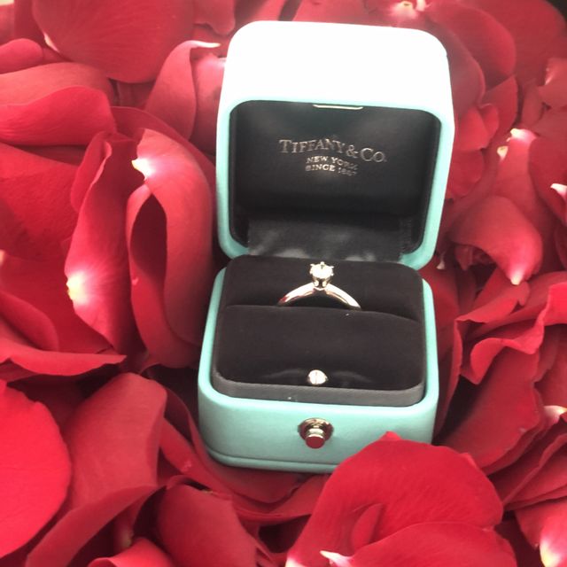 【ティファニー(Tiffany & Co.)の口コミ】 夫が選んでくれました。私が前から婚約指輪はティファニーが憧れと伝えて…