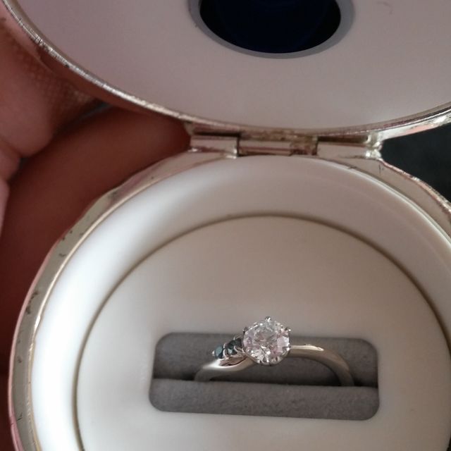 【JEWELRY  KAMATA(ジュエリーかまた)の口コミ】 彼と一緒に買いに行ったのですが、フルオーダーで色々と決めれるし、接客…