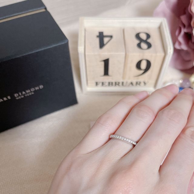 【ラザール ダイヤモンド(LAZARE DIAMOND)の口コミ】 ハーフエタニティの指輪を探していました。いろいろなところを見ていまし…