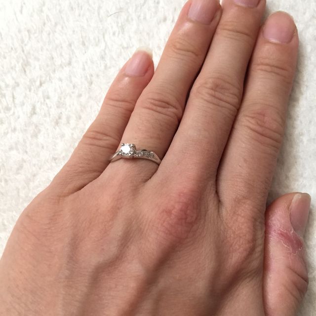 【宝石工房ヴァンモアの口コミ】 婚約指輪は要らないと言った私でしたが、友人の結婚式やパーティへ婚約指…