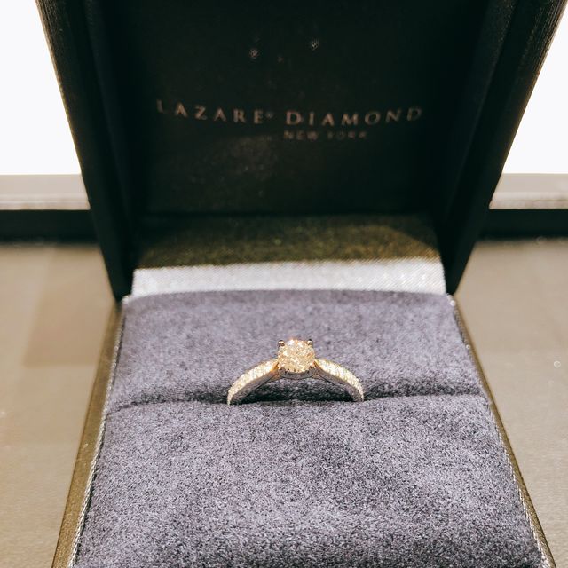 【ラザール ダイヤモンド(LAZARE DIAMOND)の口コミ】 世界三大カッターということもあり、ダイヤモンドのカットの技術が素晴ら…