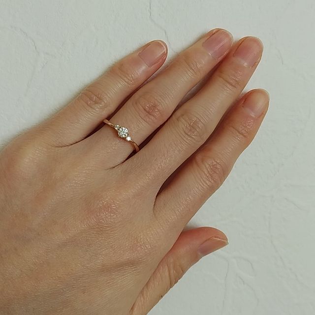 【アイプリモ(I-PRIMO)の口コミ】 【デザイン】
もともとピンクゴールドが好きで、結婚指輪（ケイローン）と…