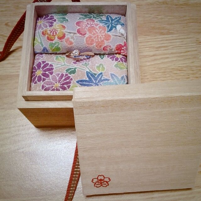 【杢目金屋(もくめがねや)の口コミ】 世界にひとつだけの模様ができるところです。シルバーの指輪が似合わない…