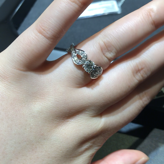 【ヴァン クリーフ＆アーペル(Van Cleef & Arpels)の口コミ】 オートクチュールの世界を表現したクチュール コレクションの指輪。洗練さ…