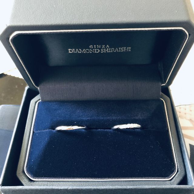 【銀座ダイヤモンドシライシの口コミ】 シンプルで長く使える物を探していました。シライシさんの結婚指輪は、シ…
