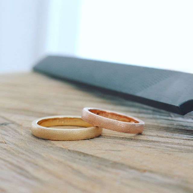 【鶴(mikoto)の口コミ】 試着をしてみて、肌になじみやすかったので、イエローゴールドにしました…