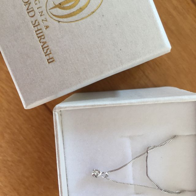 【銀座ダイヤモンドシライシの口コミ】 結婚指輪なので冠婚葬祭や、今後のことを考えてシンプルなものを探してい…