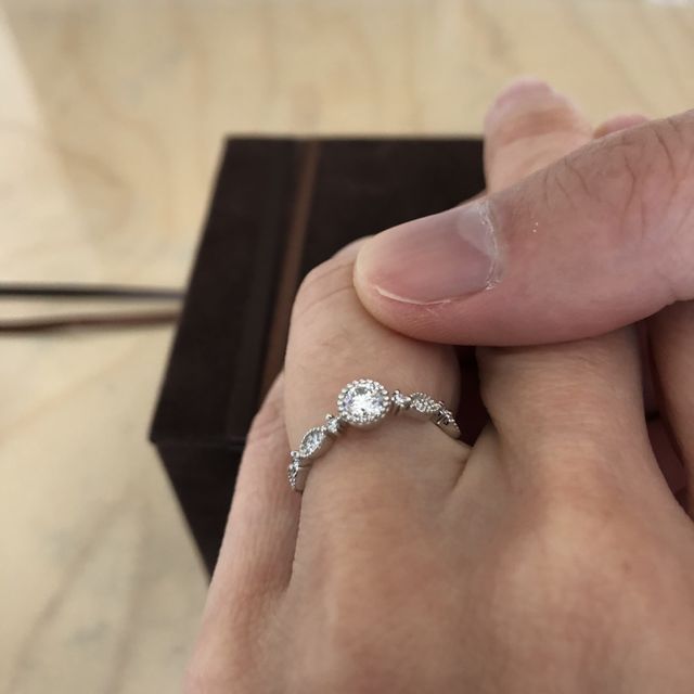 【PAVEO CHOCOLAT(パヴェオショコラ)の口コミ】 色々と綺麗なものがあって決めきれませんでしたが、店員さんが親身に説明…