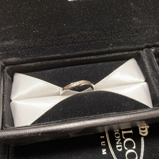 【エクセルコダイヤモンド(EXELCO DIAMOND)の口コミ】 シンプルなデザインの指輪を探していました。価格が手頃で、予算に近かっ…