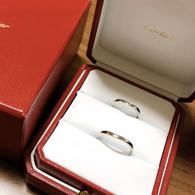 【カルティエ(Cartier)の口コミ】 細身でカーブが特徴的なデザインのバレリーナ、指を細く見せてくれて、シ…