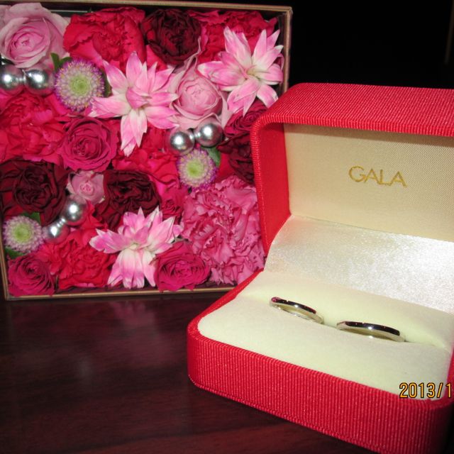 【GALA JEWELRY(ガラジュエリー)の口コミ】 私たち夫婦がこの指輪に決めたのはデザインと金額です。お互いシンプルで…