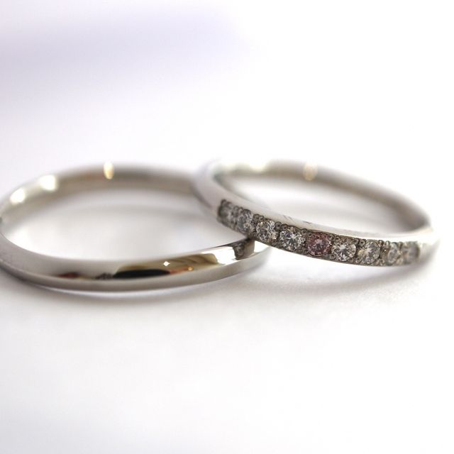 【LEGAN(レガン)の口コミ】 プラチナ素材でダイヤの真ん中にピンクダイヤを入れて作って頂きました。…