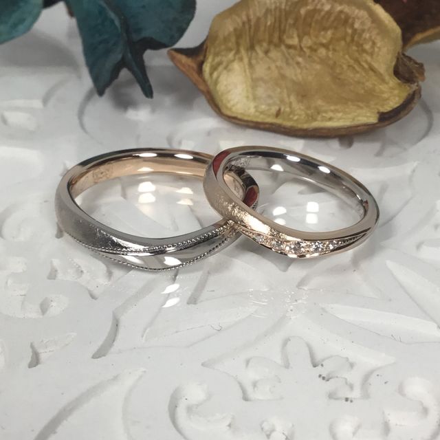 【AUROA(アウロア)の口コミ】 指輪のデザインは店舗の担当してくれた方と一緒に考えましたが、様々な案…