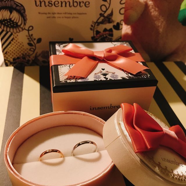 【insembre(インセンブレ)の口コミ】 デザインはシーンを問わないシンプルなものを選びました。予算は10万円程…
