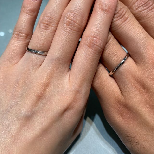 【アイプリモ(I-PRIMO)の口コミ】 長くつけられるシンプルなストレート型にしました。シンプルでもダイヤが…