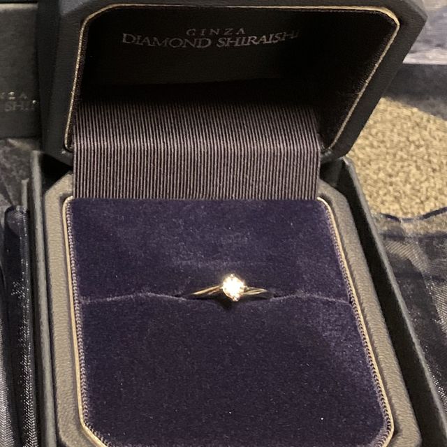 【銀座ダイヤモンドシライシの口コミ】 お出かけの時は重ね付けしたかったのでスタイラッシュでシンプルなものを…