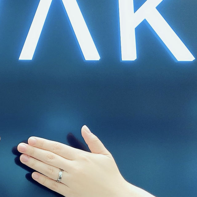 【俄(にわか)の口コミ】 先にプラチナの結婚指輪を購入していたので、婚約指輪も同じ素材のプラチ…