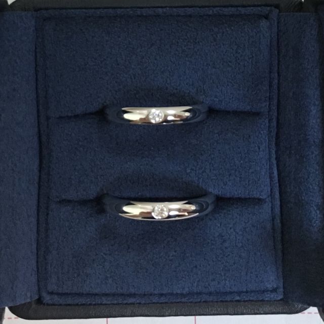 【ハリー・ウィンストン(Harry Winston)の口コミ】 いろんなブランドの指輪を試着しましたが、男性用の指輪はダイヤがついて…