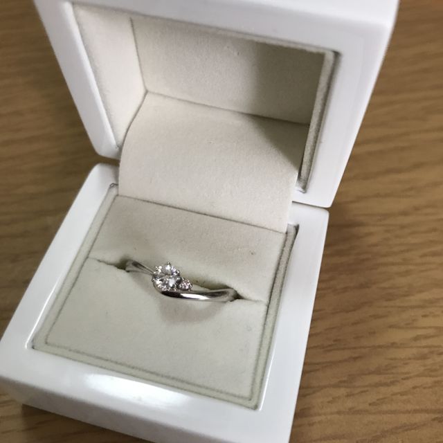 【garden(ガーデン)の口コミ】 もともと婚約指輪はいらないと思っていたのですが、彼が購入してくれると…