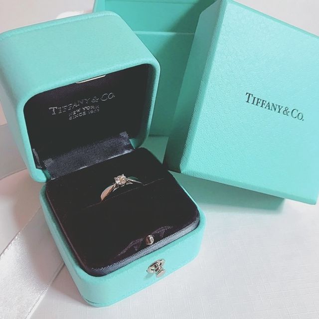 【ティファニー(Tiffany & Co.)の口コミ】 婚約する前からTiffanyのハーモニーにすると絶対決めていました。指定して…