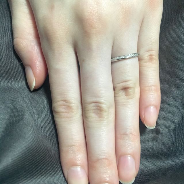 【銀座ダイヤモンドシライシの口コミ】 普段指輪をしない彼が試着した際、驚く程着け心地が良かったらしく即決し…
