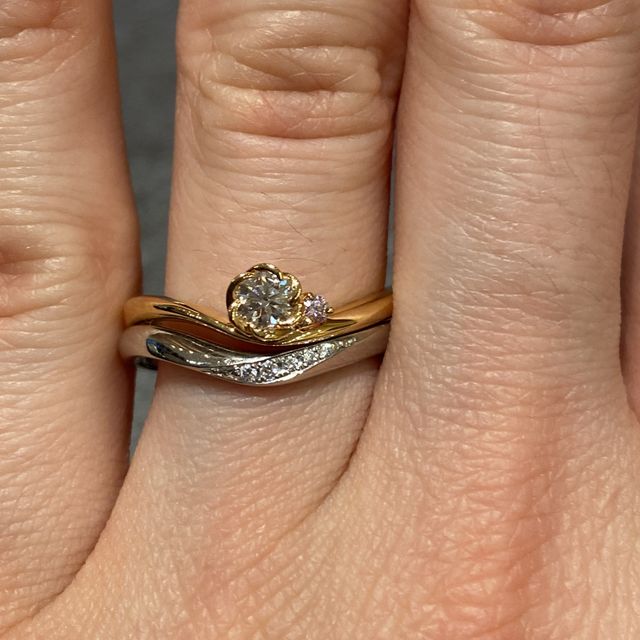 【TRECENTI(トレセンテ)の口コミ】 指輪のデザインは自分の希望通りに沿った花で、付け心地と自分のファッシ…