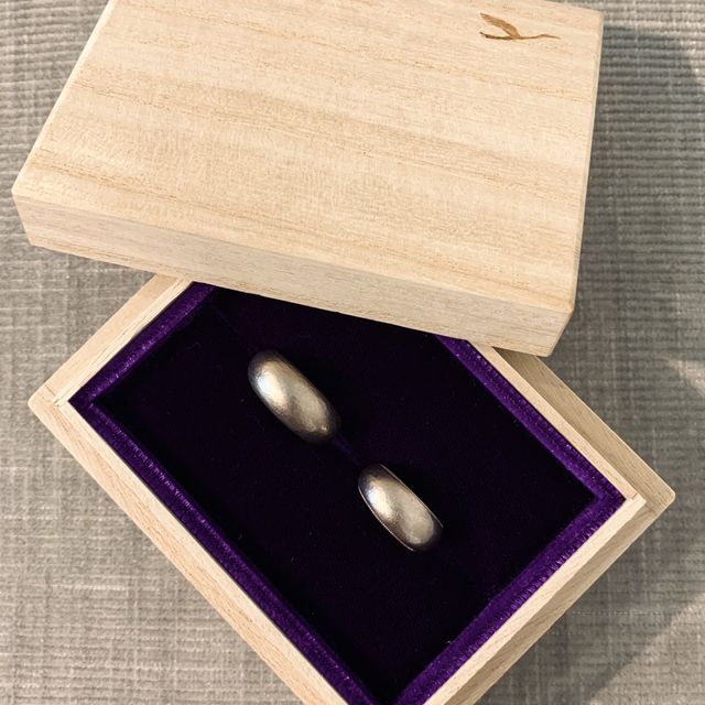 【鶴(mikoto)の口コミ】 結婚指輪は絶対に他にはないデザインで、自分達だけのものが欲しくてオー…