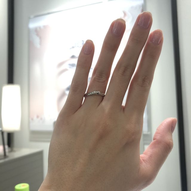 【アイプリモ(I-PRIMO)の口コミ】 手についているのを忘れてしまうくらいフィットして、握っても違和感がな…