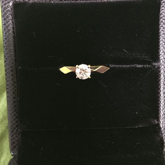 【ブシュロン(BOUCHERON)の口コミ】 男女問わずかっこよく着けられるデザインと、旦那さんが気に入ったこと。…