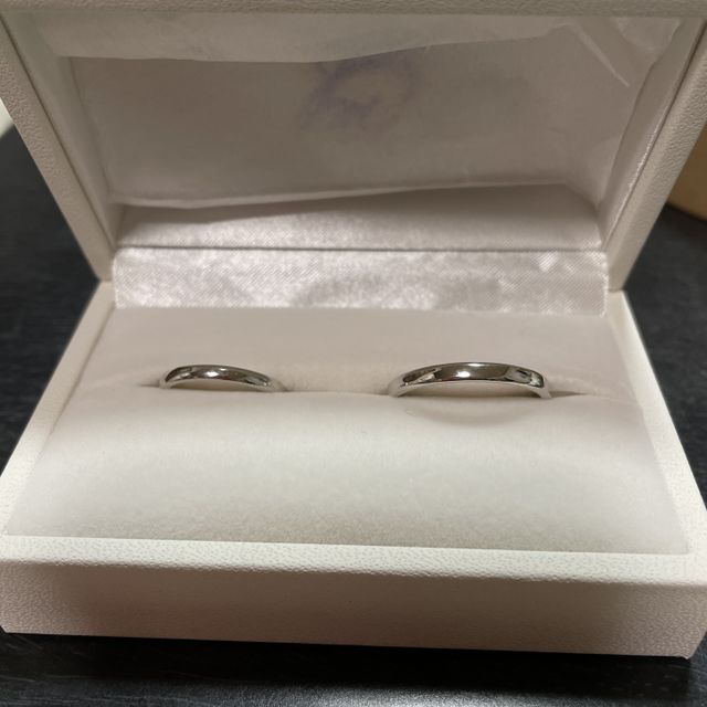 【ジュエリームナカタ(Jewelry MUNAKATA)の口コミ】 オーダーなので少々値は張りますが、一生物だと思いこちらに決めました。
…