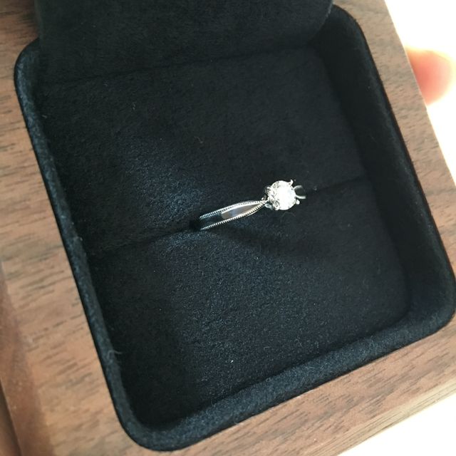 【TANZO.(鍛造指輪)の口コミ】 数多くあるブランドの中でどちらに婚約指輪をお願いするか悩んでいたとこ…