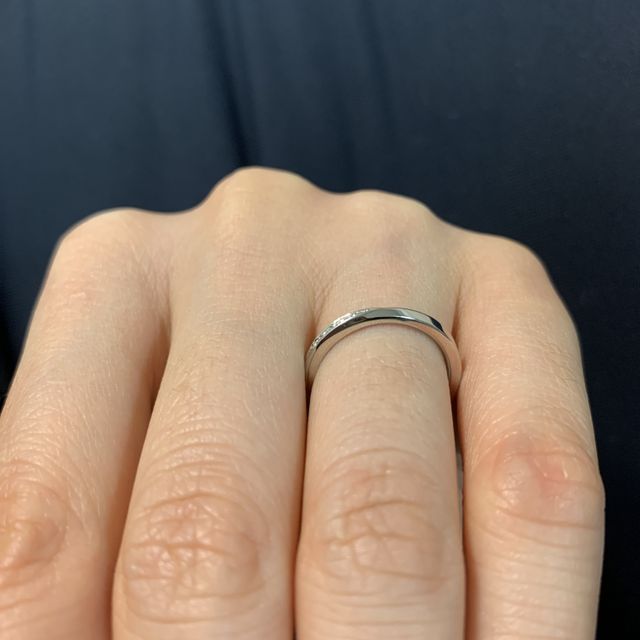 【アイプリモ(I-PRIMO)の口コミ】 3店舗周り、アイプリモに決めました。元々斜めにダイアの入ったデザイン希…