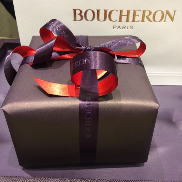 【ブシュロン(BOUCHERON)の口コミ】 年齢のせいもあり関節のしわが深く、仕事上ネイルもできず、爪も伸ばせな…