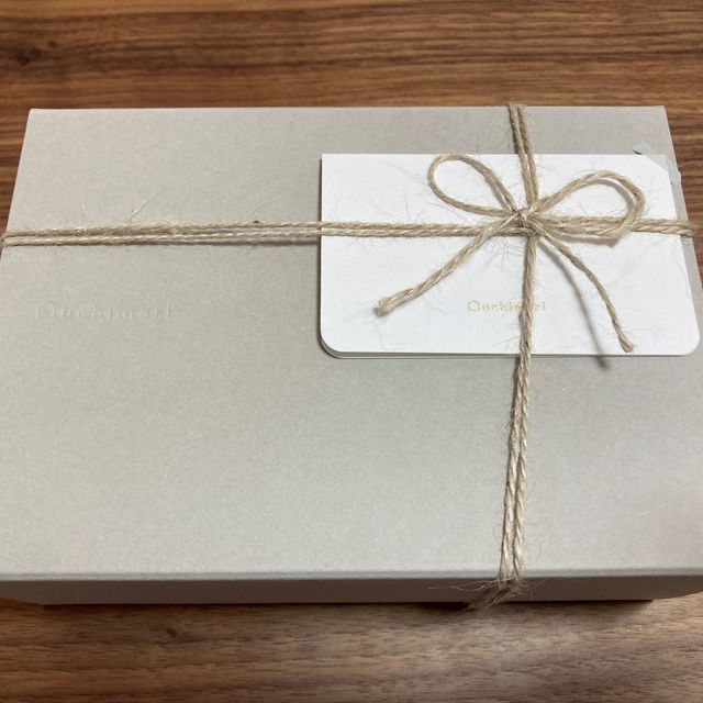 【uchimari(ウチマリ)の口コミ】 手作り感があるややぼこぼこしたデザインを選びました。同じ説明を受けて…