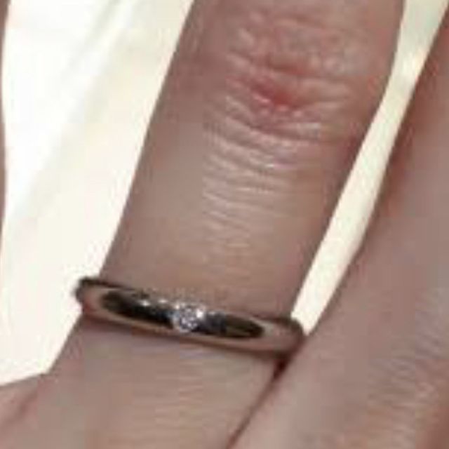 【カルティエ(Cartier)の口コミ】 特にブランドを決めて探していた訳ではなかったが
彼の好みでたまたま私の…