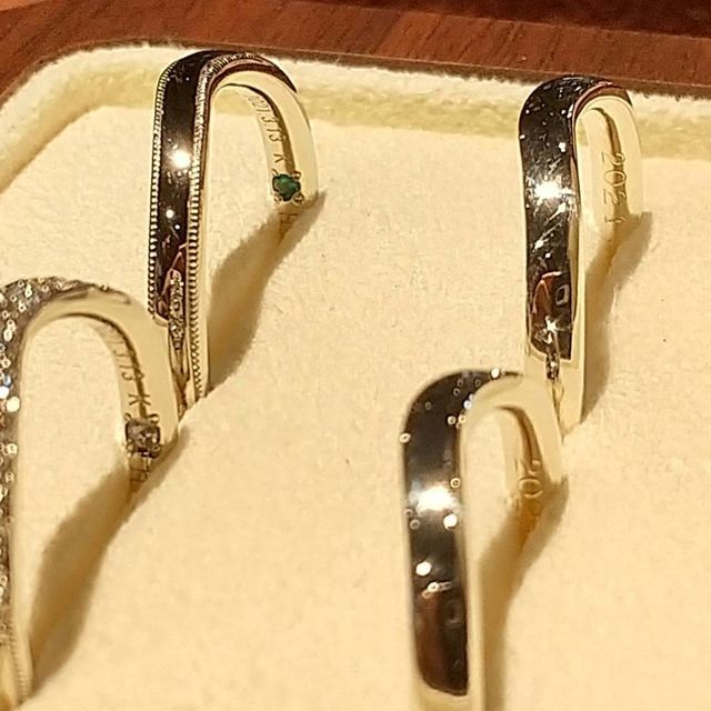 【TANZO.(鍛造指輪)の口コミ】 重ね付けをしたかったが婚約指輪と結婚指輪を別ブランドにしたので、結婚…