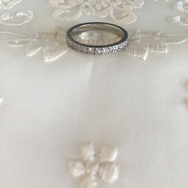 【ティファニー(Tiffany & Co.)の口コミ】 カルティエのフルエタニティリングとこちらのリングととても迷っていまし…