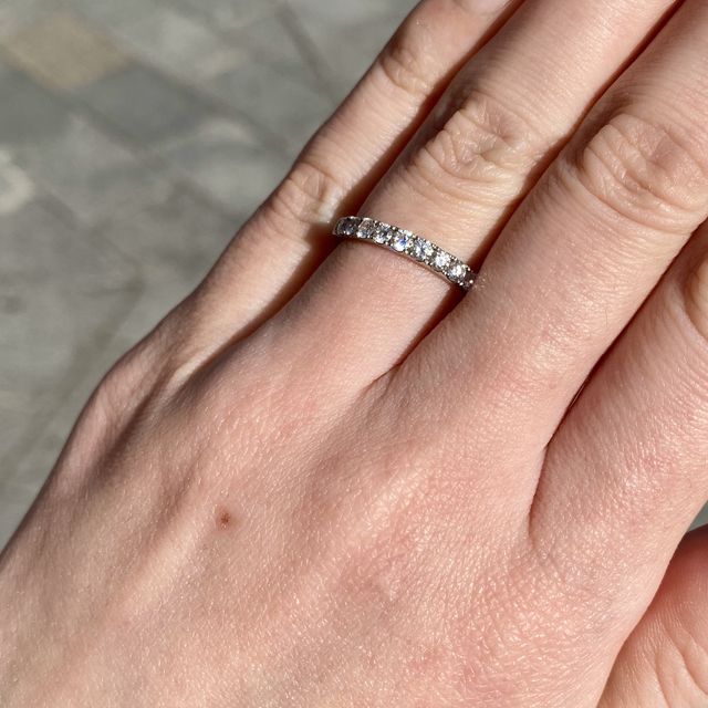 【MAGNOLIA WHITE JEWELRY(マグノリアホワイトジュエリー)の口コミ】 とにかくダイヤモンドの質が高いです。それなのにこの価格なんだという驚…