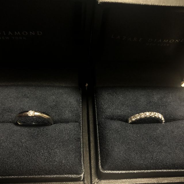 【ラザール ダイヤモンド(LAZARE DIAMOND)の口コミ】 婚約指輪は、普段使いできるエタニティングと決めておりました。特に、こ…