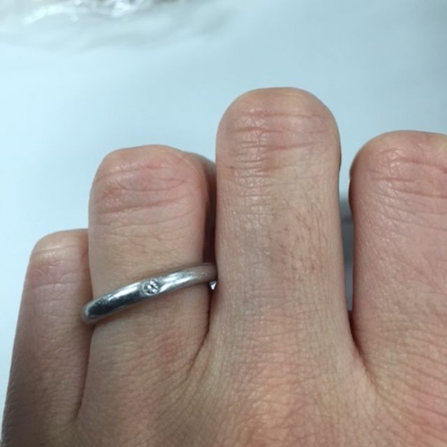 【ティファニー(Tiffany & Co.)の口コミ】 ティファニーしか考えていませんでした。
ダイヤが入っているのとプラチナ…