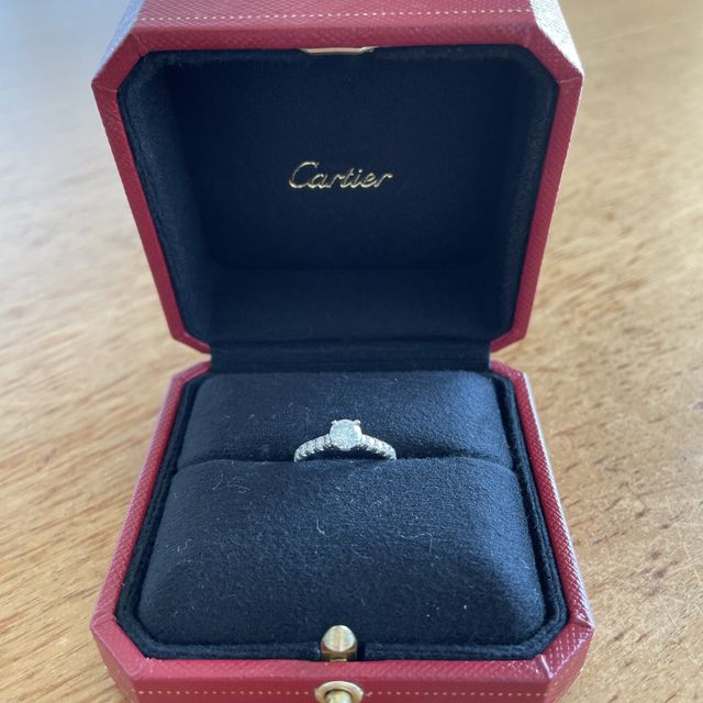 【カルティエ(Cartier)の口コミ】 人と被らないデザインがよかったので、その当時でたばかりのデザインを購…