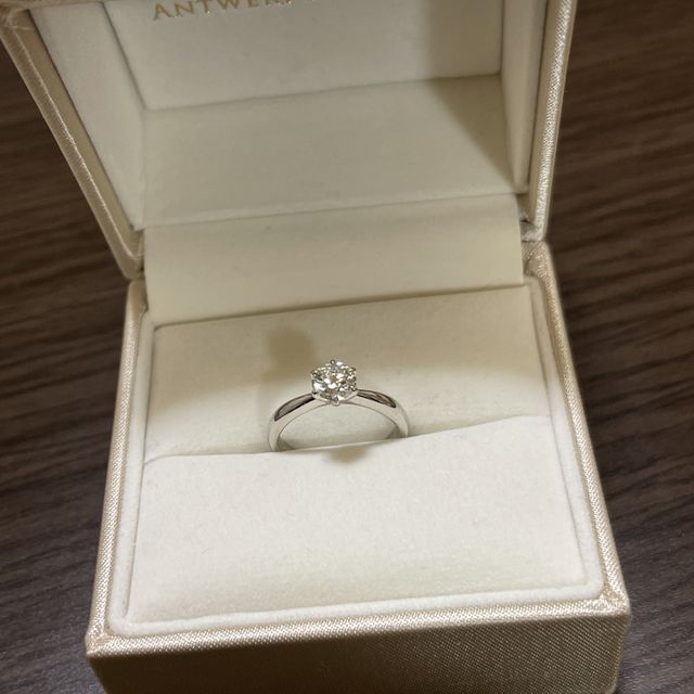 【ANTWERP BRILLIANT(アントワープブリリアント)の口コミ】 価格は少し高かった(笑)ですが、デザインがとても良かったので、仕事を頑…