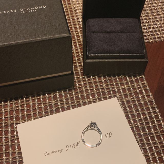 【ラザール ダイヤモンド(LAZARE DIAMOND)の口コミ】 銀座中の宝石店を巡り、指輪探しをしました。ダイヤの輝きやデザインなど…